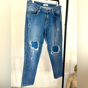 Guess Distressed Jean